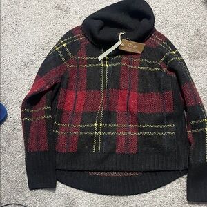 RD Style Plaid Turtleneck Sweater in Black and Red
